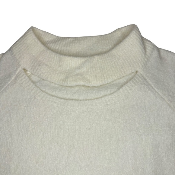 Urban Outfitters cut out mock neck fuzzy cozy soft sweater women’s L Large - Picture 3 of 8